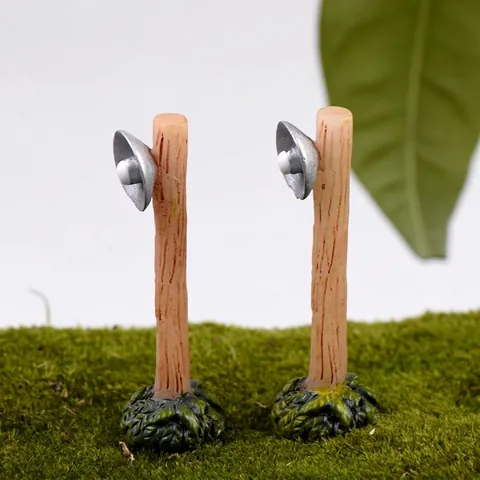 Miniature Rural Street Lamp Ornament Resin Simulation Micro Landscape Fairy Garden Decor Retro Pastoral Home Decoration