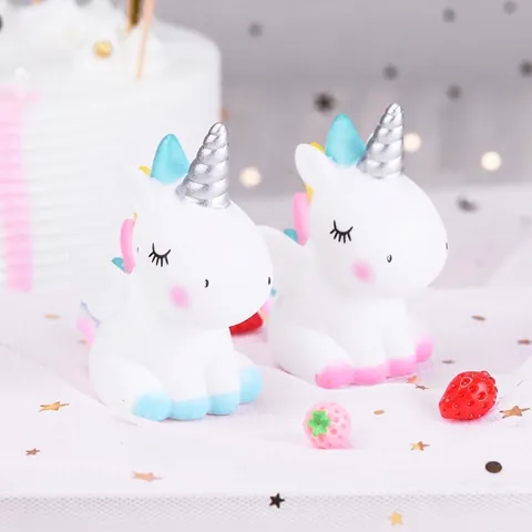 Cute Cartoon Unicorn Cake Topper Vinyl Rainbow Horse Ornament For Birthday Party Cake Decoration Desktop Mini Figurine Gift
