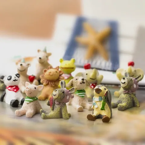 Zakka Style Miniature Resin Animal Figurine for Micro Landscape Cartoon Panda Bear Penguin Decorative Statue Ornament