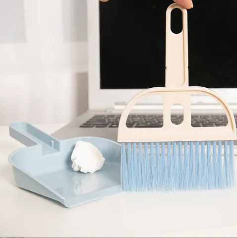 Mini Desktop Broom Dustpan Combination Portable Cleaning Brush for Computer Keyboard Car Small Plastic Household Cleaner Tool