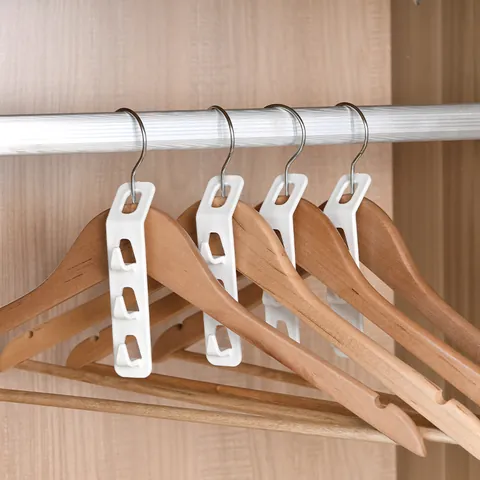 4Pcs White Hanger Connector Hooks Space Saving Hanger Extender Clips For Closet Wardrobe Clothes Storage Organization