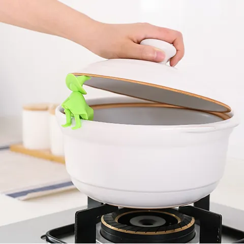 Creative Little Man Pot Lid Lifter Heat Resistant Plastic Overflow Preventer Spilling Prevention Kitchen Cooking Gadget Tool