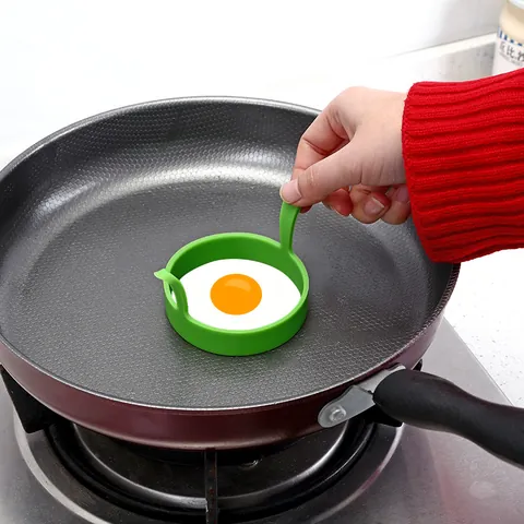 Food Grade Silicone Round Fried Egg Ring Non-Stick Egg Mold With Heat Resistant Handles Modern Kitchen Cooking Tool