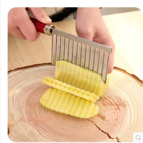 Stainless Steel Crinkle Cutter Wavy Vegetable Slicer For Potato Carrot Cucumber French Fry Cutter Kitchen Manual Cutting Tool