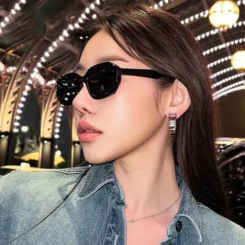 Retro Rectangular Sunglasses For Men Women Fashion European Style Square Frame UV400 Protection Outdoor Travel Sun Glasses