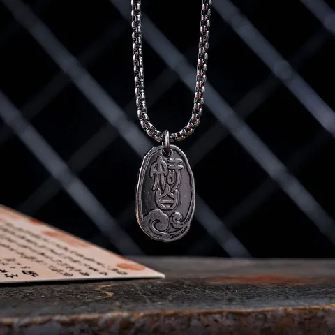 Vintage Titanstahl Chinesischer Stil Halskette Für Herren Damen Retro Konfuzianische Xiangyun Anhänger Glück Wolke Schmuck Geschenk