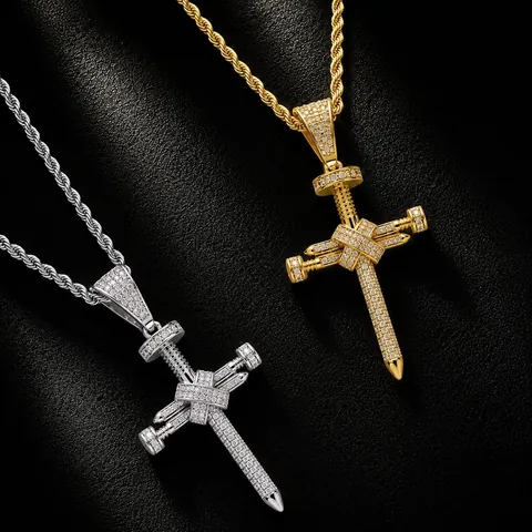Collier Pendentif Croix en Clou Hip Hop Homme Cuivre Zirconia Incrusté Bijoux Croix en Vis Iced Out Avec Chaîne Torsadée