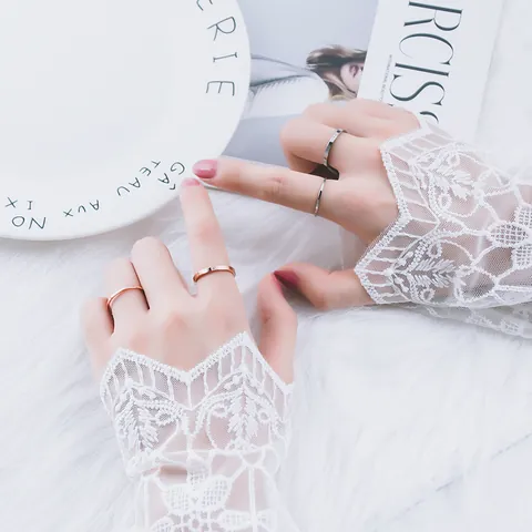 Minimalistischer Ultradünner Titanstahl Ring Für Damen Herren Einzelner Strass Inlaid Edelstahl Band Ring Paar Schmuck