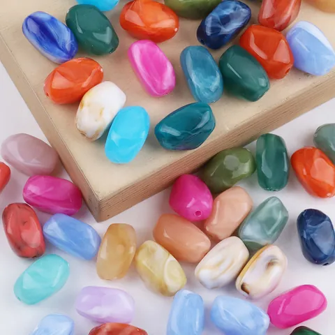 Cuentas de Piedra Acrílica Irregulares Patrón de Mármol Colorido Cuentas Heteromórficas Pre-Perforadas Accesorio de Joyería DIY
