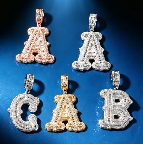 Collana con Ciondolo Lettera Iniziale Hip Hop Iced Out per Uomo Donna Rame Zirconia Baguette Alfabeto Gioielli Personalizzati