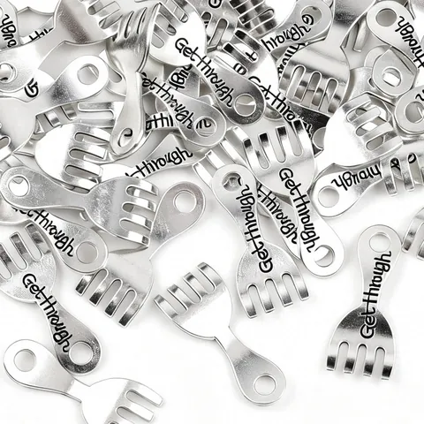 Mini Dijes de Cubiertos de Aleación Retro Colgantes de Cuchara y Tenedor Con Letras Get Through Para Bricolaje Collar Llavero Accesorio