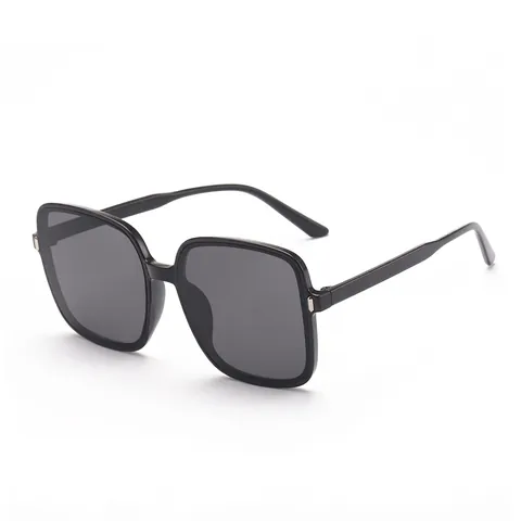 Oversized Square Sunglasses For Women Fashion UV400 Protection Large Frame Retro Shades Stylish Outdoor Travel Eyewear