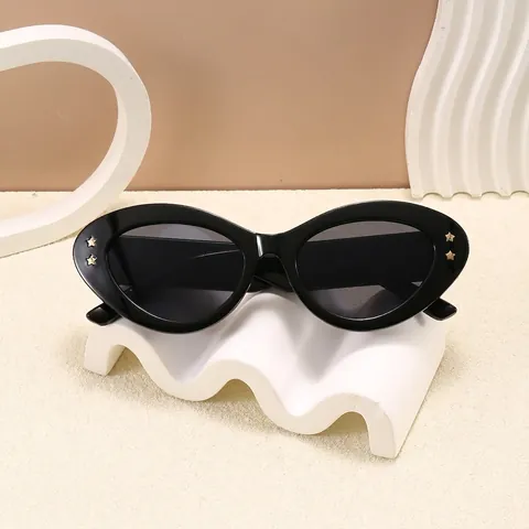 Trendy Oval Cat Eye Sunglasses For Women Y2K Star Rivet Decoration PC Frame AC Lens UV400 Protection Vintage Fashion Eyewear