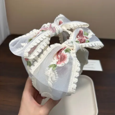Cerchietto con Fiocco a Farfalla in Pizzo Ricamato a Mano per Donna Dolce Fata Rosa Floreale Accessorio per Capelli Regalo
