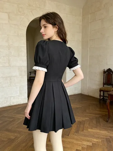 French Vintage Square Neck Puff Sleeve Mini Dress Women Summer Solid Black Short Sleeve Pleated Little Black Dress Preppy Dress