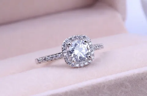 Retro Eight Hearts And Eight Arrows Zirconia Ring For Women White Gold Plated Copper Halo Engagement Ring Jewelry Gift