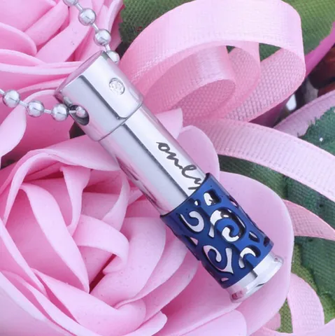 Personalized Stainless Steel Perfume Bottle Pendant Only Without Chain Hollow Floral Rhinestone Inlaid Memorial Diffuser Pendant Jewelry For Women Men