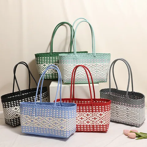 Fashion Woven PVC Tote Bag Small Handcrafted Plaid Shoulder Basket Bag Casual Beach Holiday Handbag for Women