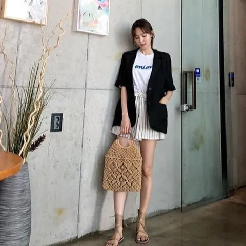 Damen Koreanischer Stil Hohl Gewebte Baumwollkordel Handtasche Runder Holzgriff Strand Strohtasche Sommerurlaub Lässige Tragetasche