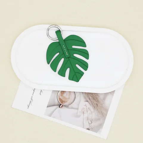 Modern Monstera Leaf Bag Charm PU Leather Keychain Green Plant Shape Handbag Decoration Pendant For Women Girls Daily Accessory