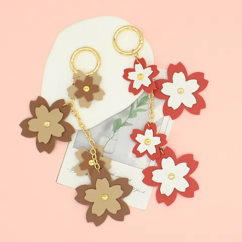 Creative PU Leather Flower Keychain Sweet Sakura Bag Charm Sweet Floral Handbag Pendant For Women Girls Daily Jewelry