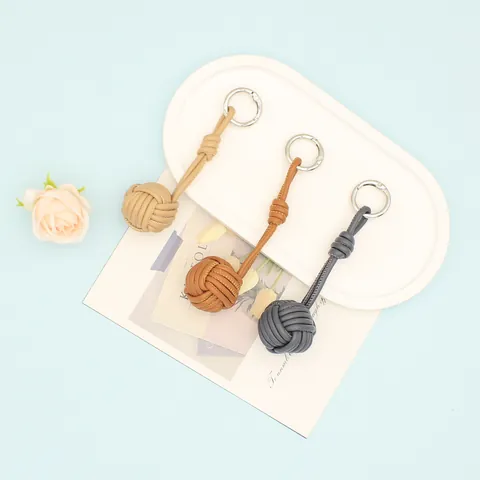 Korean Style PU Leather Handwoven Ball Bag Charm Keychain with Wood Bead Decoration for Women Fashion Accessories