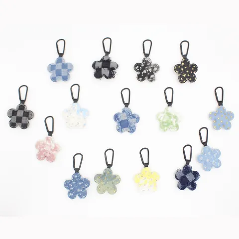 Llavero de Flor de Tela Vaquera Creativo Colgante de Bolso Con Hebilla de Metal Cuadros Estrella Lentejuelas Colgante de Flor Hecho a Mano Mujer