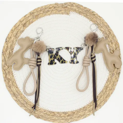 Retro Maillard Leopard Print Acrylic Letter Keychain Giraffe PU Leather Bag Charm With Plush Pompom Tassel Key Ring For Women