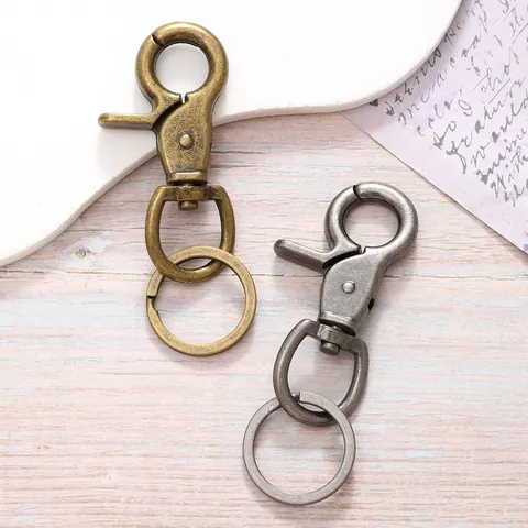 Vintage Legering Sleutelhanger Creatieve Sleutel Hanger Voor Mannen Vrouwen Retro Brons Zilver Karabijnsluiting Cadeau