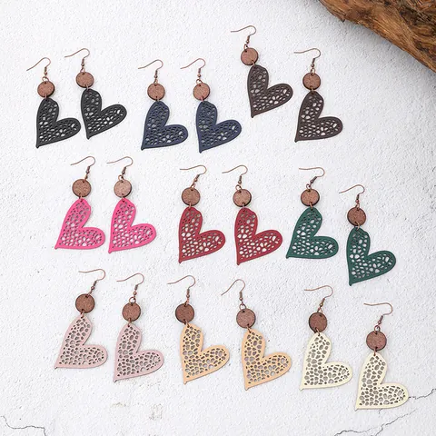 Fashion Hollow Heart Faux Leather Drop Earrings For Women Bohemian Vintage Wooden Disc Dangle Earrings Valentine Jewelry