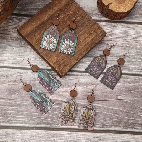 Western Cowboy Style Wood Dangle Earrings Vintage Bohemian Printed Flower Bull Skull Horse Wood Earrings For Women Jewelry