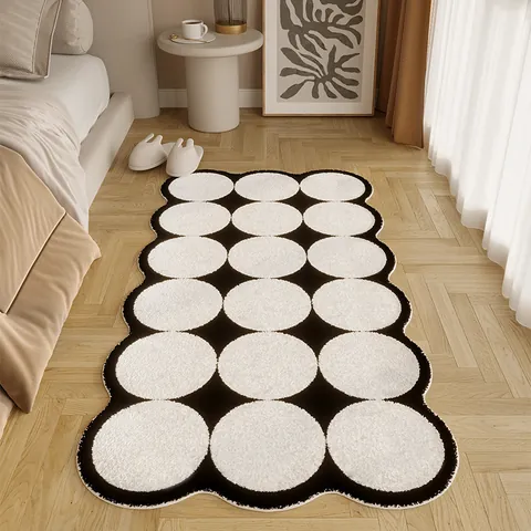 Cream Style Irregular Runner Rug Non-Slip Soft Polyester Bedside Carpet For Bedroom Living Room Aesthetic Wavy Floor Mat