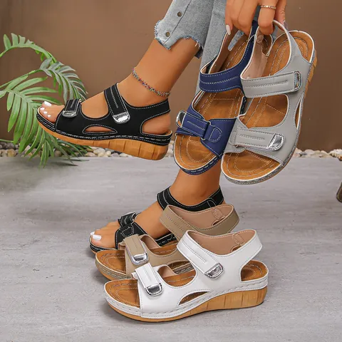 Sandali da Donna in Stile Romano con Zeppa in PU Peep Toe Cinturino alla Caviglia Scarpe con Platform Elegante Fibbia in Metallo Casual Spiaggia Vacanza Sandali