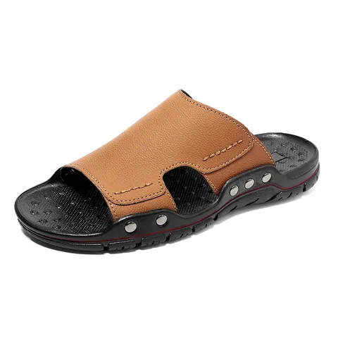 Ciabatte da Spiaggia Uomo Estive Casual in Vera Pelle Tendenza Coreana Sandali con Rivetti Antiscivolo per Uso Quotidiano All'aperto