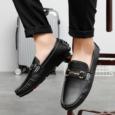 Men Casual Microfiber Leather Loafers Winter Fleece Lined Warm Slip On Driving Shoes With Metal Horsebit Buckle Detail