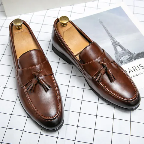 Men's Casual PU Leather Loafers Slip-on British Style Shoes Business Formal Pointed Toe Tassel Penny Loafers For Men Fashion