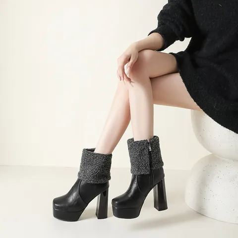 Women Winter Fleece Lined Chunky Heel Ankle Boots Platform High Heel Synthetic Leather Boots With Faux Fur Collar