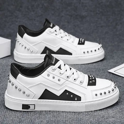Men's Casual Studded Sneakers Rivet Skateboard Shoes Light Luxury Leather Low Top Flat Board Shoes Punk Trendy Footwear