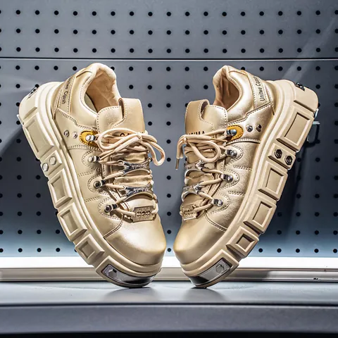 Sneakers Alte da Uomo Stile Punk Heavy Metal con Zeppa Oro Metallizzato Pelle in Microfibra Streetwear Suola Spessa Scarpe da Skate