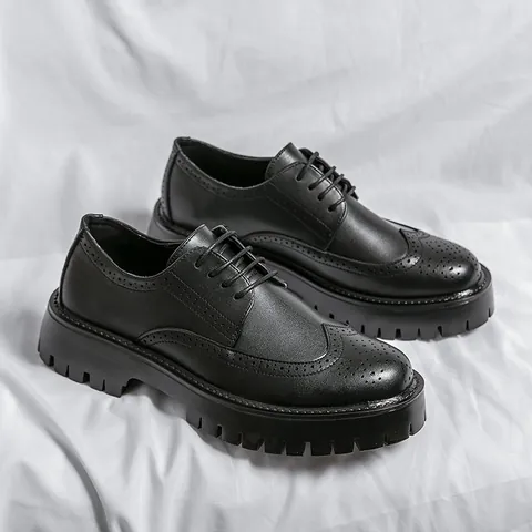Herren Brogue Lederschuhe Dicke Sohle Plateau Größensteigernd Wingtip Schnitzerei Schnüren Lässig Business Britischer Stil Schwarz