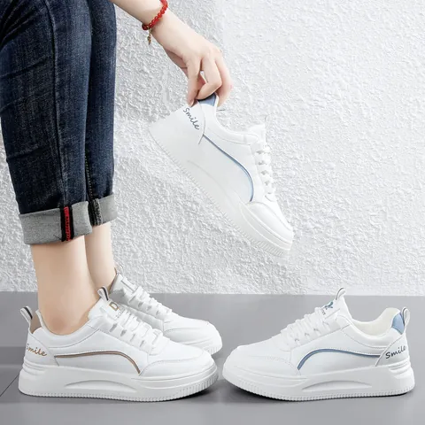 Women's 2025 Spring Thick Sole White Sneakers Fashion Casual Microfiber Leather Platform Shoes With Smile Print