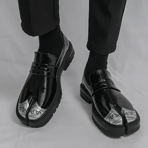 Mocasines de Dedo Dividido para Hombre Estilo Británico Negocios Casual Cuero Patentado Zapatos Sin Cordones Zapatos de Vestir