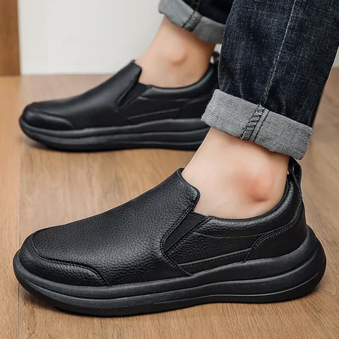 Men's Casual Leather Shoes Large Size Slip-On Loafers Waterproof Non-Slip Chef Work Shoes Microfiber Business Flat Footwear