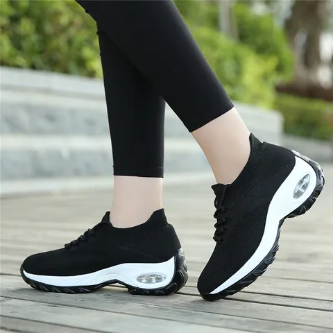 Baskets Flyknit pour Femmes Chaussures à Bascule Coussin d'Air Casual Course Respirant Grandes Tailles Chaussures Chaussettes Mode