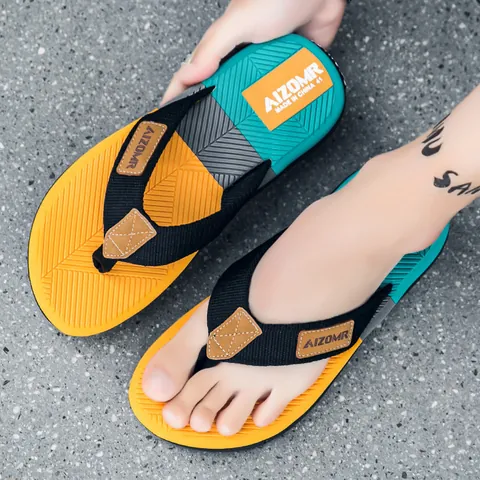 Infradito da Uomo Estive all'Aperto Suola Morbida Antiscivolo Sandali da Spiaggia Pantofole Sportive Casual Resistenti all'Usura