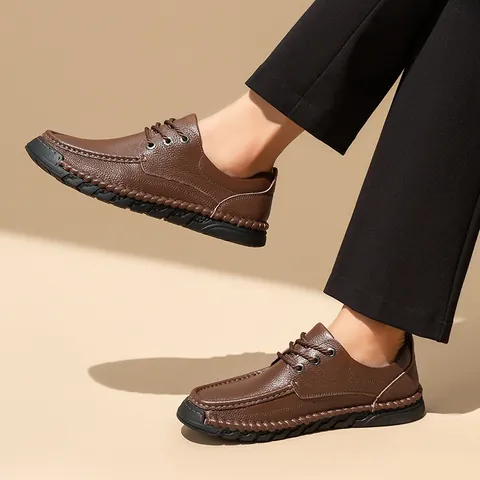 Chaussures Décontractées en Cuir pour Hommes Cousues à la Main Première Couche de Cuir de Vachette à Lacets Semelle Souple Mocassins Antidérapants pour Hommes Âgés