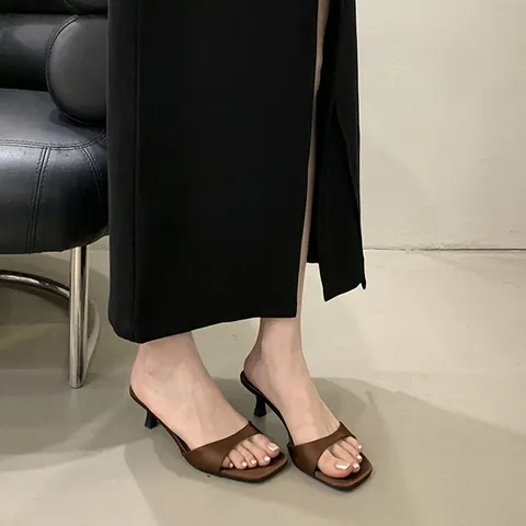 Sandali in Raso con Tacco a Spillo a Punta Quadrata Stile Francese Donna Minimalisti Eleganti Ciabatte con Tacco Estive Tinta Unita