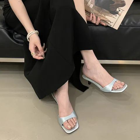 Sandali in Raso con Tacco a Spillo a Punta Quadrata Stile Francese Donna Minimalisti Eleganti Ciabatte con Tacco Estive Tinta Unita