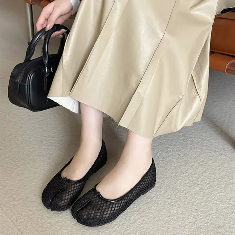 Women Tabi Mesh Mary Jane Flats Breathable Hollow Out Mesh Split Toe Shoes Rhinestone Embellished Ballet Flats Slip On Shoes