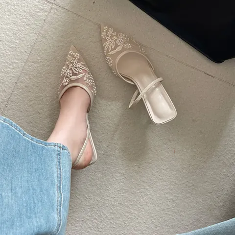 Women's Pointed Toe Slingback Heels Elegant Floral Mesh Embroidery Artificial Pearl Kitten Heels Stiletto Pumps Sandals